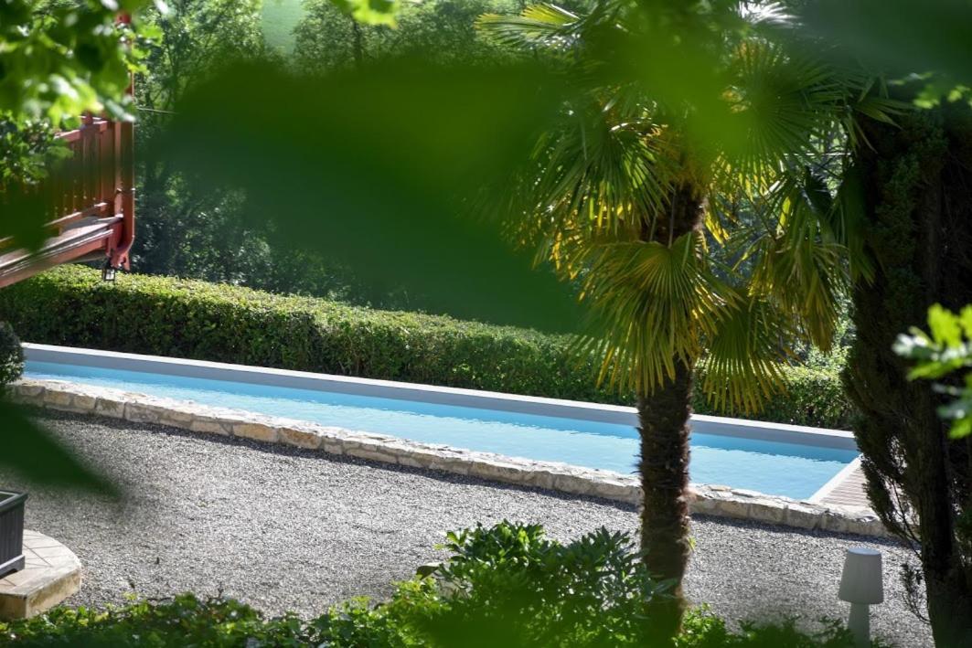 Le Chalet Des Pyrenees St Savin Saint-Savin  エクステリア 写真